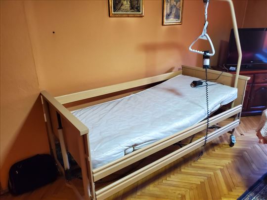 Medicinski bolnički krevet sa madracom