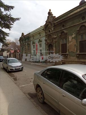 Prodaje se kuća sa lokalom u Sremskoj Mitrovici