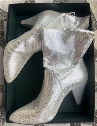 Kaubojke odlično stanje