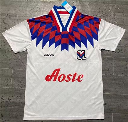 Lyon 1995/1996 domaci dres