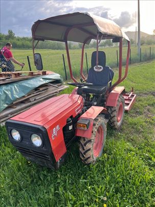 Traktor Toma vinkovic 818