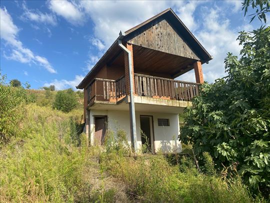 Sremski Karlovci 53m2 1ha UK 