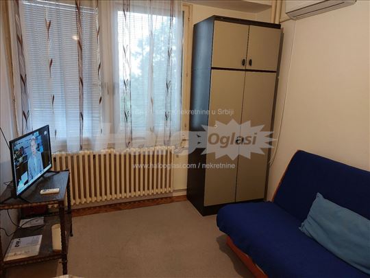  Garsonjera u zgradi, Konjarnik, Ustanicka-Bulevar
