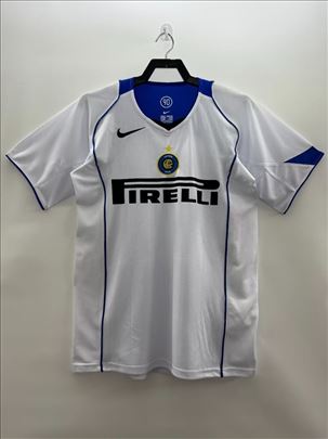 Inter 2004/2005 gostujući dres
