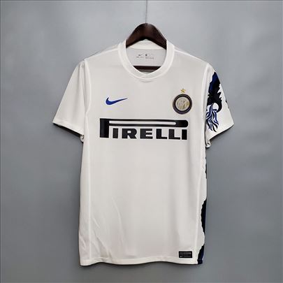 Inter 2010 gostujuci dres