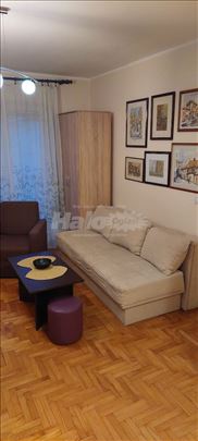 Namešten stan 40 m2 u Matice srpske