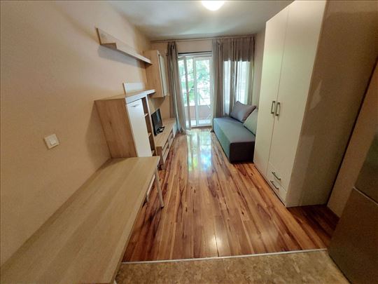 Novogradnja u blizini TC ZIRA