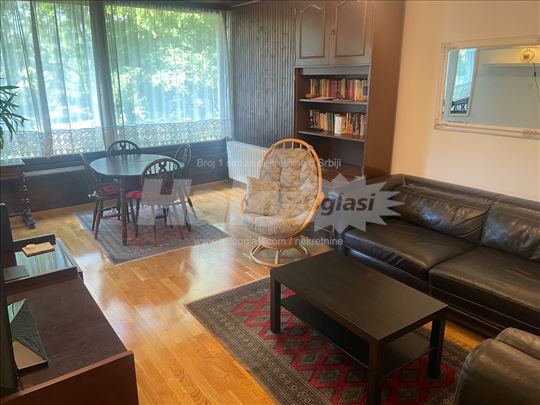 Konjarnik, 2.5 soban, kod BEO Shopping centra