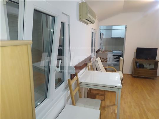 Trg Nikole Pašića - Centar - 2.5