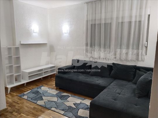 Medaković 2, izdajem komforan namešten stan