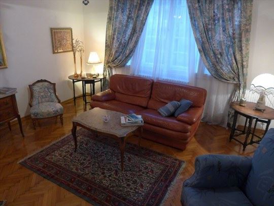 Skadarska, 90m2, autentičan salonski stan,namešten