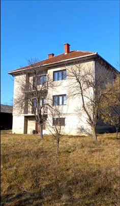 Kragujevac, porodična kuća u Kozujevu, 125m2