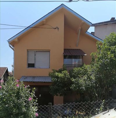 Kuća u Kragujevcu, naselje Jabučar 60m2,plac 494m2