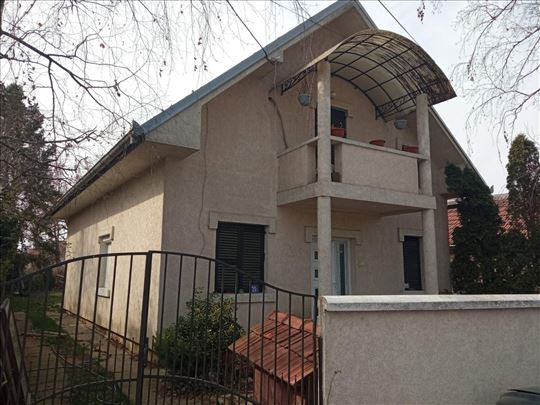 Kuća u Kragujevcu, naselje Pivara, 85m2,plac 345m2