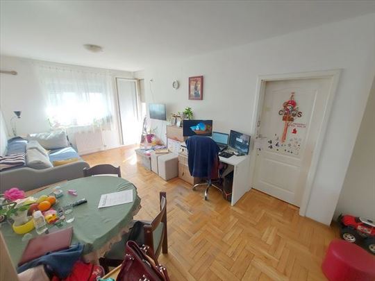 Prodaja, 1.5 soban stan, 41m2, Grbavica, Novi Sad