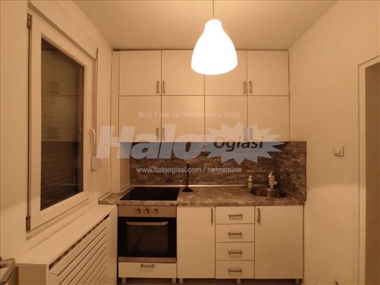 Izdajem jednoiposoban stan u Mirijevu