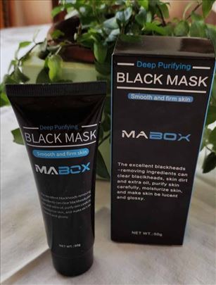 Crna maska za ciscenje i osvezavanje lica