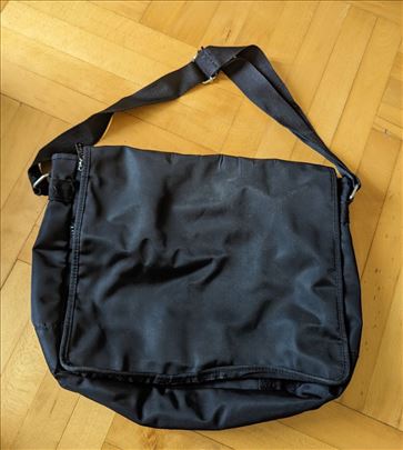 Crna zenska torba Sisley
