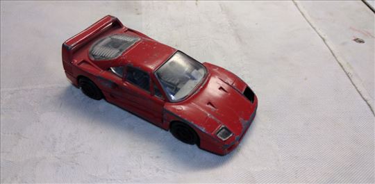 Burago Ferrari F40 ,1/43,Italy,izgreban,fali l.far