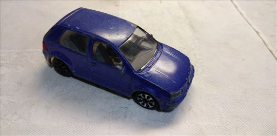 Burago VW Golf 1998 , 1/43,Italy,izgreban