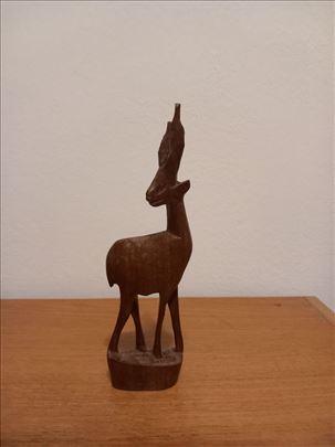 Drvena figura antilopa 