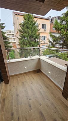 Apartman Adonis sa garažnim mestom