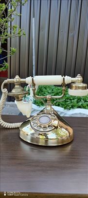 Stari Stilski Telefon 
