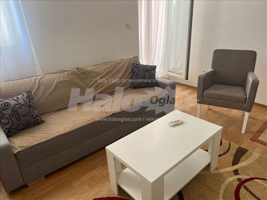 Garsonjera na Voždovcu VojvodeVlahovica kod Maxija