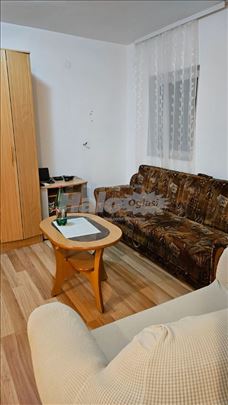 Konjarnik kod okretnice 31garsonjera 28 m2