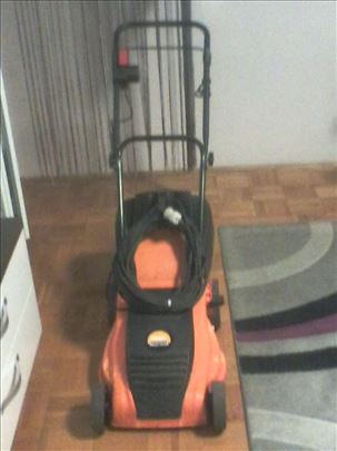 Villy 1300 E Villager