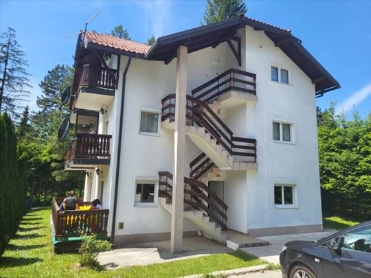 Zlatibor, naselje "Sloboda", 45m2,terasa,EG