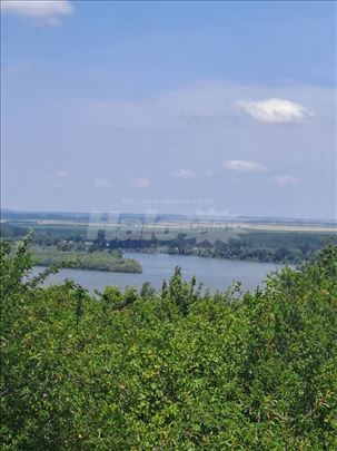 Grocka Brestovik vikend kuća sa pogledom na Dunav