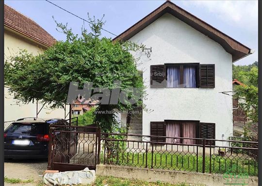 Prodajem kucu u Banji Koviljaci