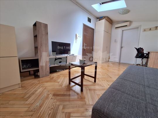 Jednosoban namešten stan u Jove Ilića