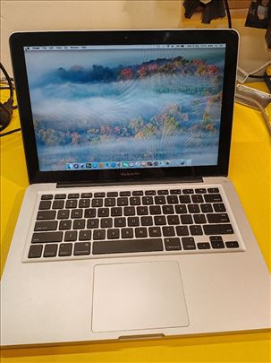 Macbookpro intel i7 6gb rama ssd 250gb