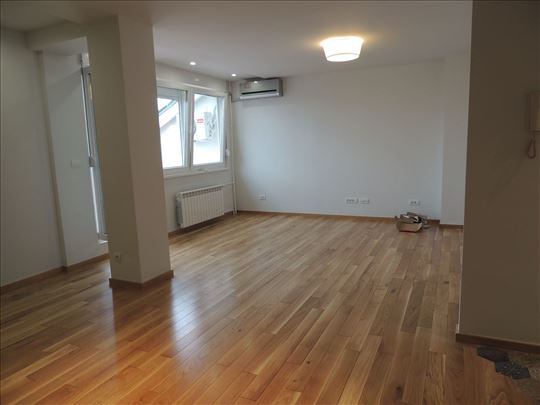 N. Beograd blok 19a prazan 3.5 stan
