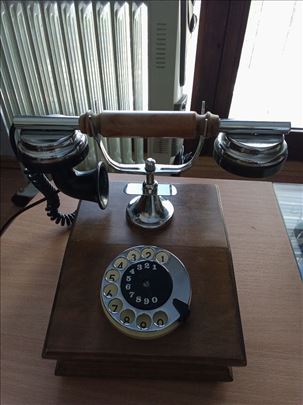 Stari telefon 