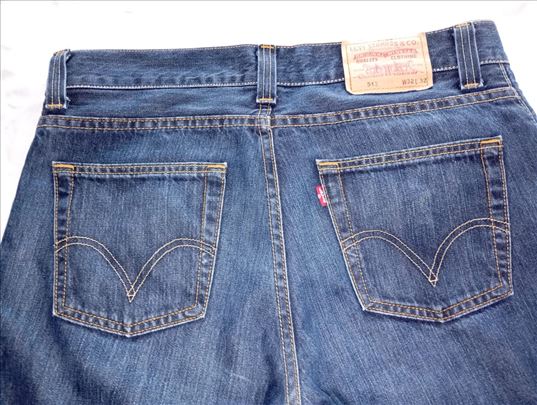 Levis 512 32/32, Dugmetare rezervisane