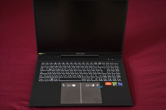 Mifcom Laptop RTX 4080 / I9 13900HX / 32GB RAM /