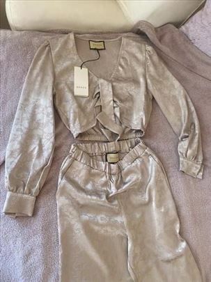 Novi Gucci svileni komplet