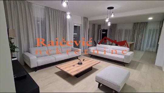 Dedinje, Velisava Vulovica, 4.0, 180 m2 sa terasom