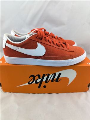 Original Nike prirodna koža br 42 -Novo