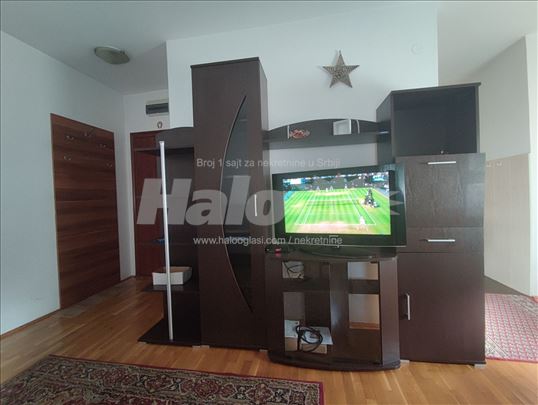 Namestena Garsonjera 28m2