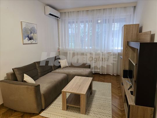 Vracar renoviran jednosoban stan 