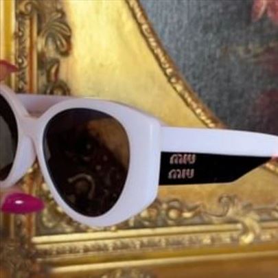 Miu Miu - Miu Miu Logo Sunglasses - Oval - Opal Ic