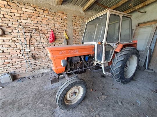 Traktor Štore 402