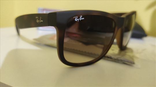 Ray Ban Justin RB4165 model 710/13 