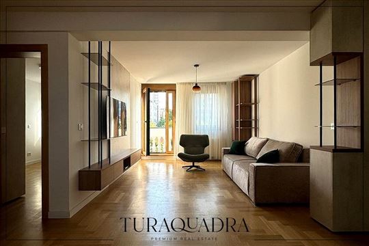 Luksuzni stan na Dorćolu s pogledom na zelenilo