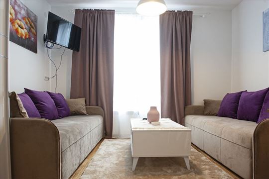 Studio sa garažnim mestom, 23m2