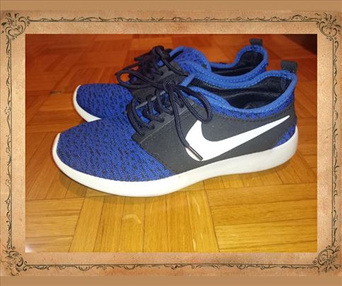 NIKE patike br 39